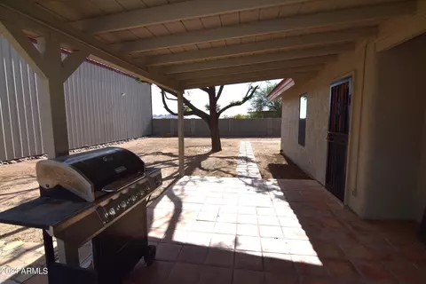 Exterior - 423 S Arroya Rd, Apache Junction, AZ 85119 photo 5 of 12