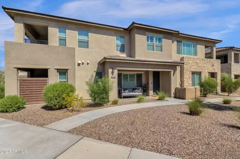 4550 S Park Grove St #101, Gilbert, AZ 85297