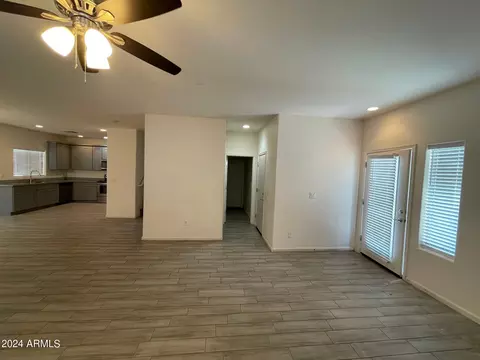 Living - 1721 W Pollack St, Phoenix, AZ 85041 photo 1 of 4