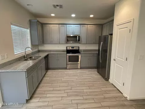 Kitchen - 1721 W Pollack St, Phoenix, AZ 85041 photo 1 of 3