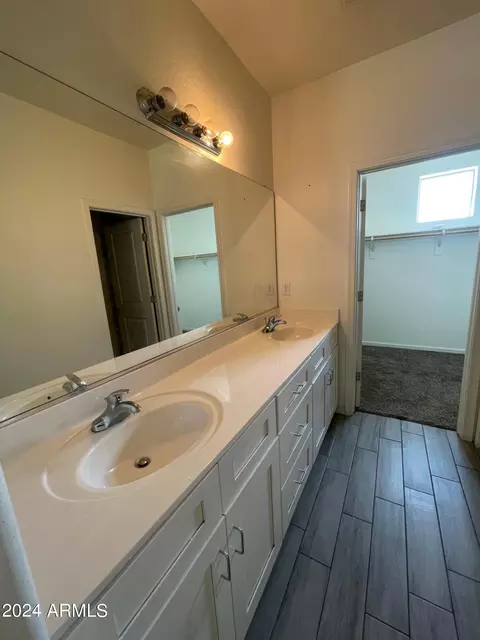 7305 S 17th Dr, Phoenix, AZ 85041 photo 9