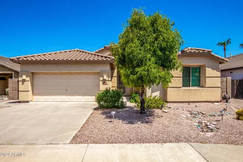 4234 E Cherry Hills Dr, Chandler, AZ 85249