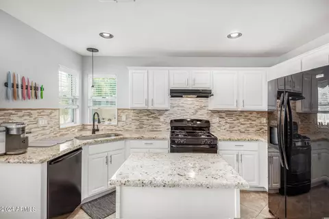 1316 E Marcella Ln, Gilbert, AZ 85295 photo 14