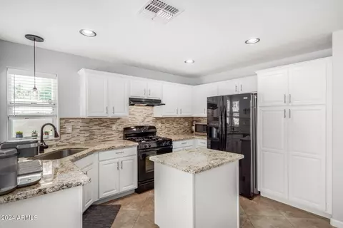 1316 E Marcella Ln, Gilbert, AZ 85295 photo 13