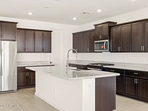 4198 W Hannah St, Queen Creek, AZ 85142