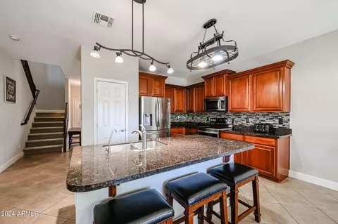 1304 E Macaw Dr, Gilbert, AZ 85297 photo 6