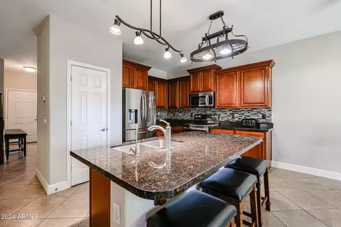 1304 E Macaw Dr, Gilbert, AZ 85297 photo 5