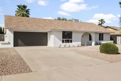 4536 E Paradise Ln, Phoenix, AZ 85032 photo 2