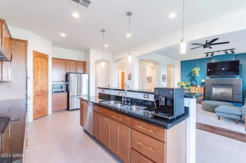 2310 E Winston Dr, Phoenix, AZ 85042 photo 18