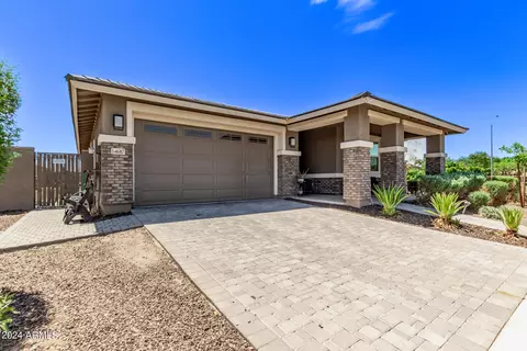 14687 W Larkspur Dr, Surprise, AZ 85379