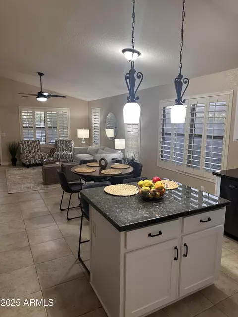 Kitchen - 3817 E Irma Ln, Phoenix, AZ 85050 photo 6 of 10