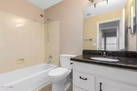 Bath - 3817 E Irma Ln, Phoenix, AZ 85050 photo 5 of 5