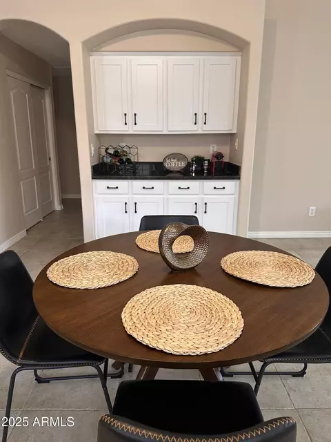 Dining - 3817 E Irma Ln, Phoenix, AZ 85050 photo 4 of 5
