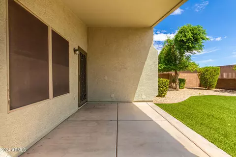 Exterior - 3817 E Irma Ln, Phoenix, AZ 85050 photo 11 of 16