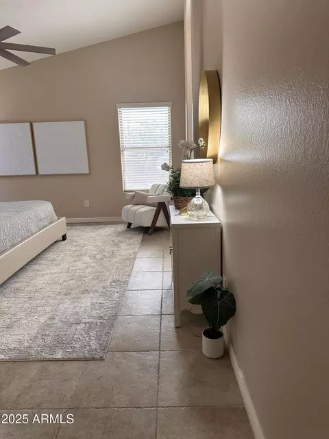 Entry Way - 3817 E Irma Ln, Phoenix, AZ 85050 photo 4 of 6