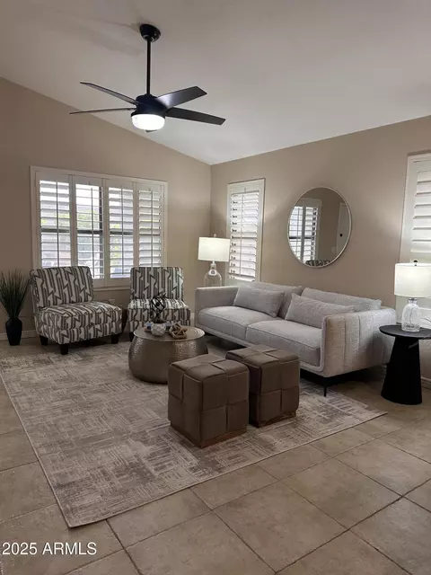 Living - 3817 E Irma Ln, Phoenix, AZ 85050 photo 10 of 13