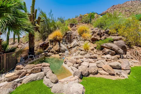 Exterior - 5310 E Wonderview Rd, Phoenix, AZ 85018 photo 9 of 13