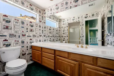 Bath - 5310 E Wonderview Rd, Phoenix, AZ 85018 photo 6 of 6