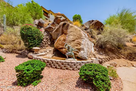 Exterior - 5310 E Wonderview Rd, Phoenix, AZ 85018 photo 5 of 13