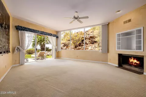 Living - 5310 E Wonderview Rd, Phoenix, AZ 85018 photo 7 of 10