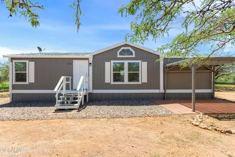 6570 S La Donna Ln, Hereford, AZ 85615