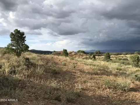 17369 S Rocky Boy Way #69, Peeples Valley, AZ 86332