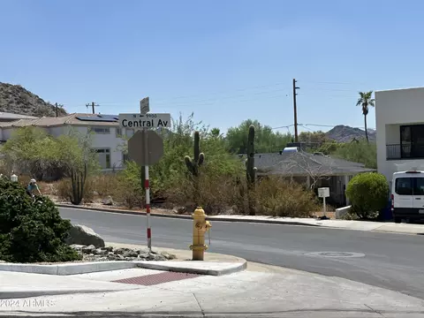 9 E Foothill Dr #30, Phoenix, AZ 85020 photo 4