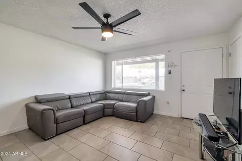 3323 N 37th Ave, Phoenix, AZ 85019 photo 6