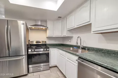 3323 N 37th Ave, Phoenix, AZ 85019 photo 10