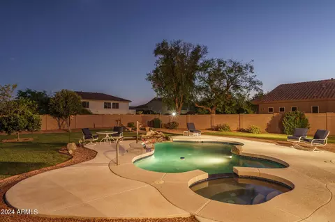 9775 W Sammy Pl, Peoria, AZ 85383