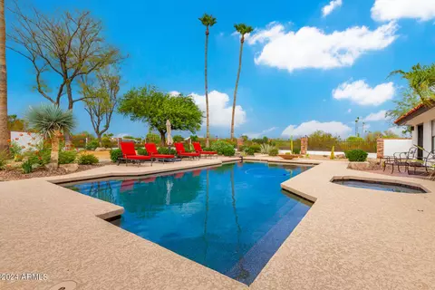4426 E Turquoise Ave, Phoenix, AZ 85028 photo 2