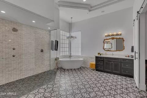 Bath - 8265 E Kramer Cir, Mesa, AZ 85207 photo 1 of 17