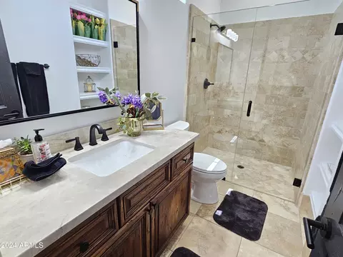 Bath - 8265 E Kramer Cir, Mesa, AZ 85207 photo 11 of 17