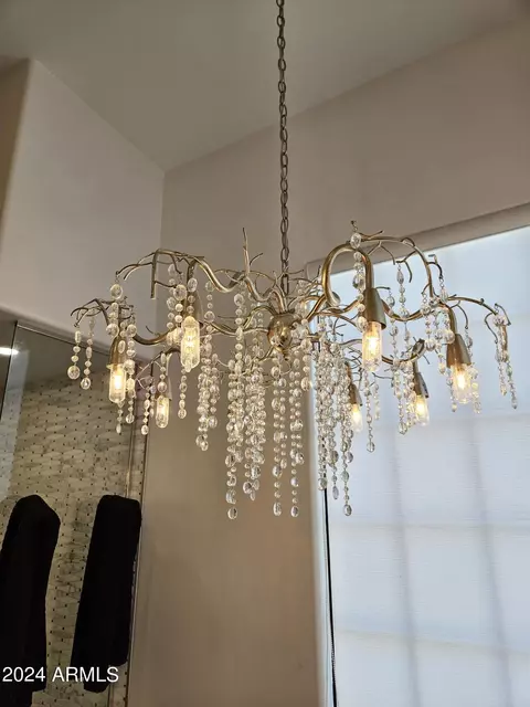 Bath - 8265 E Kramer Cir, Mesa, AZ 85207 photo 3 of 17
