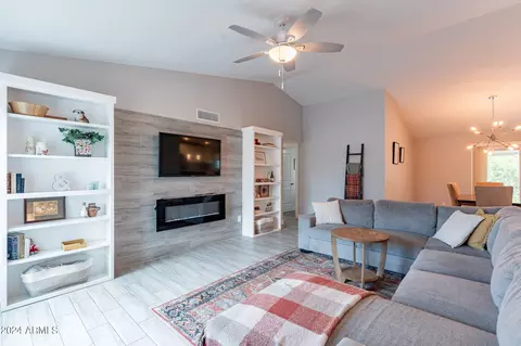 3014 E Libby St, Phoenix, AZ 85032 photo 3