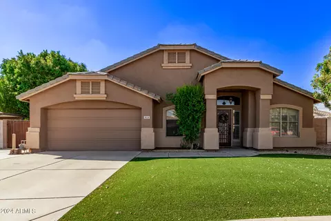 9528 E Plata Cir, Mesa, AZ 85212