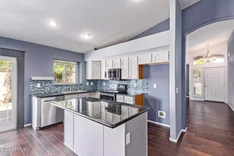 9528 E Plata Cir, Mesa, AZ 85212 photo 8