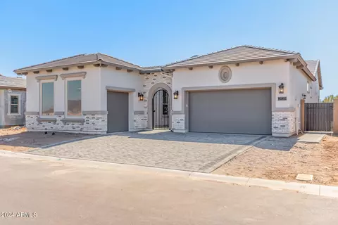 2539 E Russell St, Mesa, AZ 85213