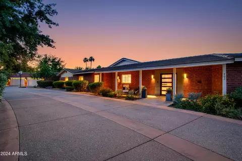 202 W Montebello Ave, Phoenix, AZ 85013