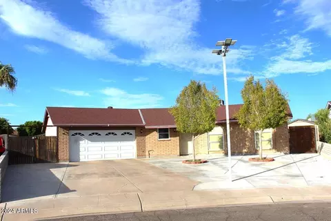 6731 N 64th Dr, Glendale, AZ 85301