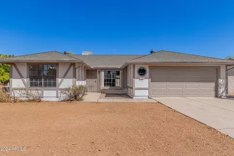 825 N Poplar Ct, Gilbert, AZ 85233