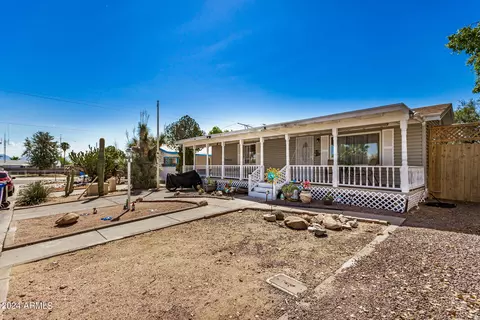 2539 E Oraibi Dr, Phoenix, AZ 85050 photo 6