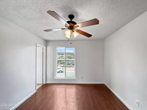 202 E Ruth Ave #8, Phoenix, AZ 85020 photo 4