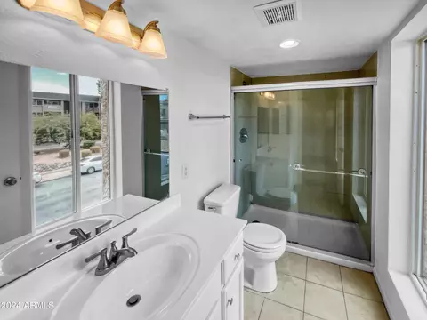 202 E Ruth Ave #8, Phoenix, AZ 85020 photo 6