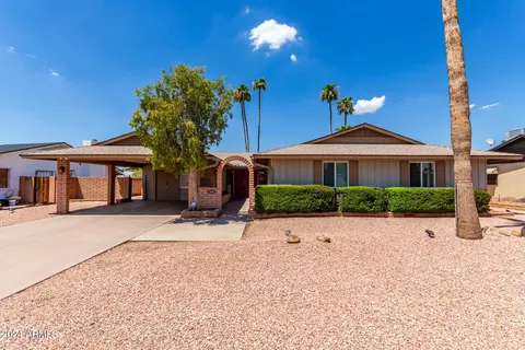 3602 W Shangri La Rd, Phoenix, AZ 85029