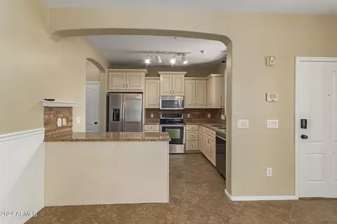4727 E Red Oak Ln #102, Gilbert, AZ 85297 photo 11