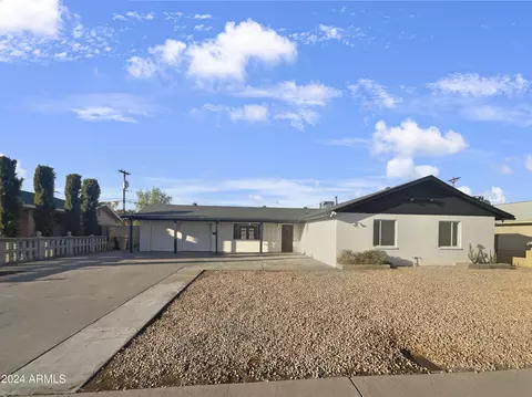6325 W Medlock Dr, Glendale, AZ 85301