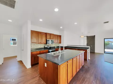 1508 E Apollo Rd, Phoenix, AZ 85042 photo 2