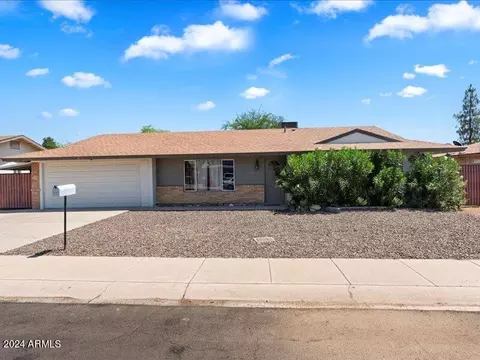 8331 N 55th Dr, Glendale, AZ 85302