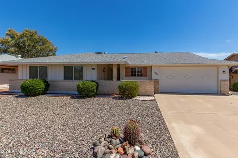 10737 W Tropicana Cir, Sun City, AZ 85351